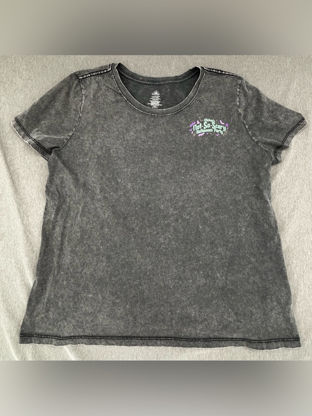 Disney Mickey's Not-So-Scary Halloween Party Shirt Womens 2XL Gray Glow 2025